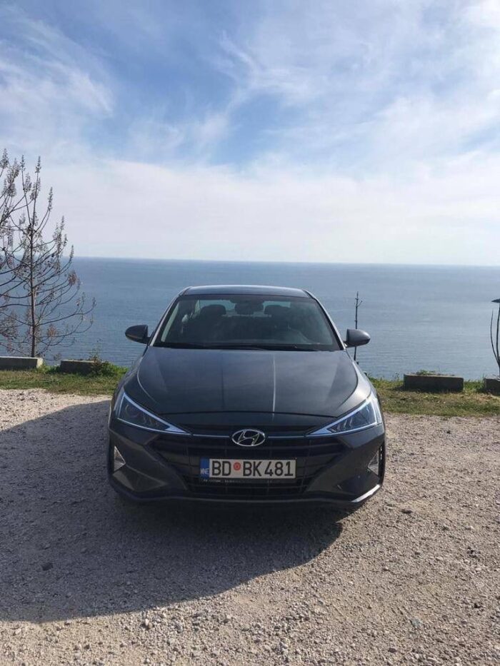 Hyundai Elantra - Image 4