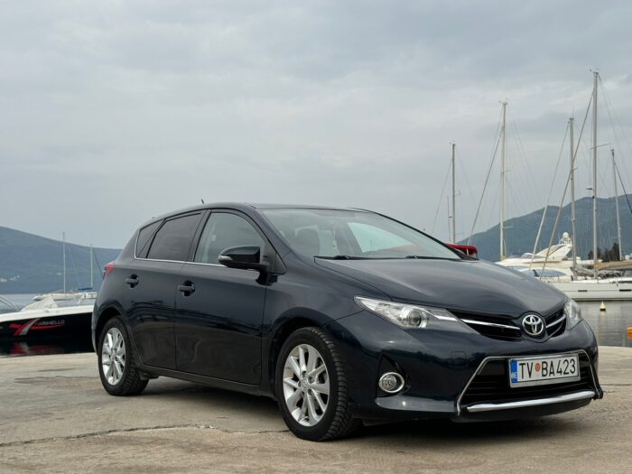 Toyota Auris Black - Image 7
